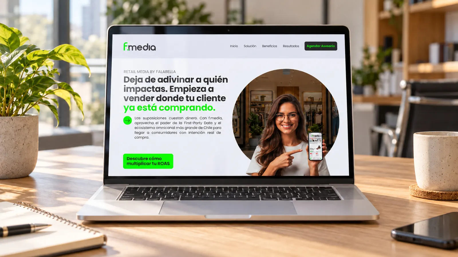 Sitio web de Fmedia en un portátil