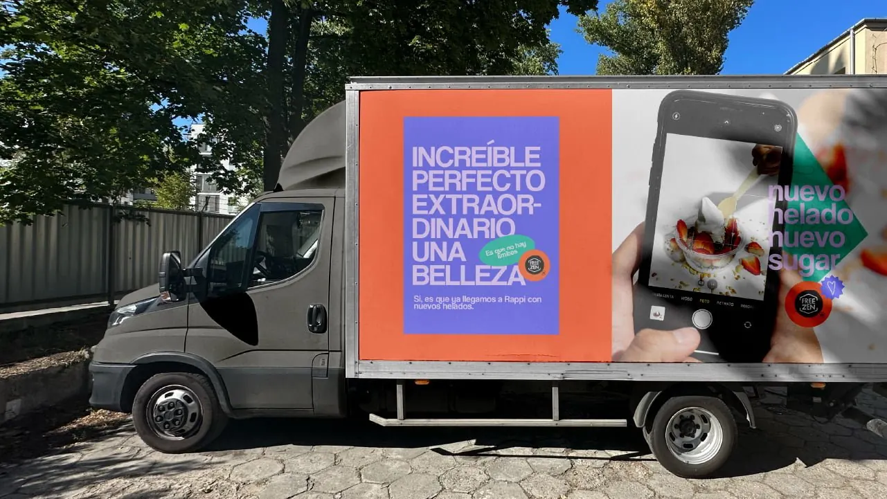 Camión con la publicidad de Freezen