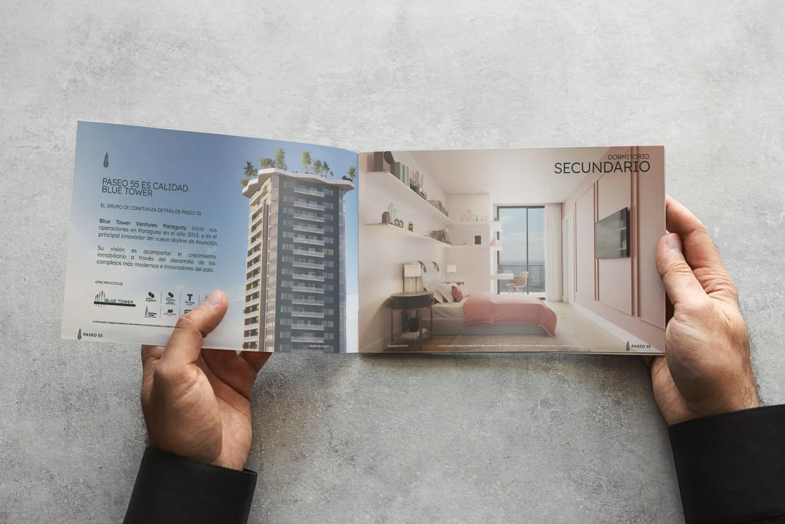 Brochure comercial de Paseo 55 con la torre y los apartamentos